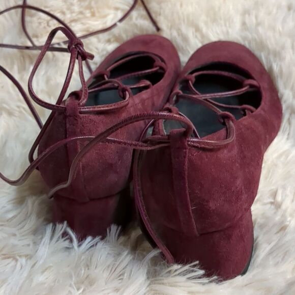 Stuart Weitzman Cordon Wine Suede Lace Up Shoes, Size 5 - Picture 4 of 4
